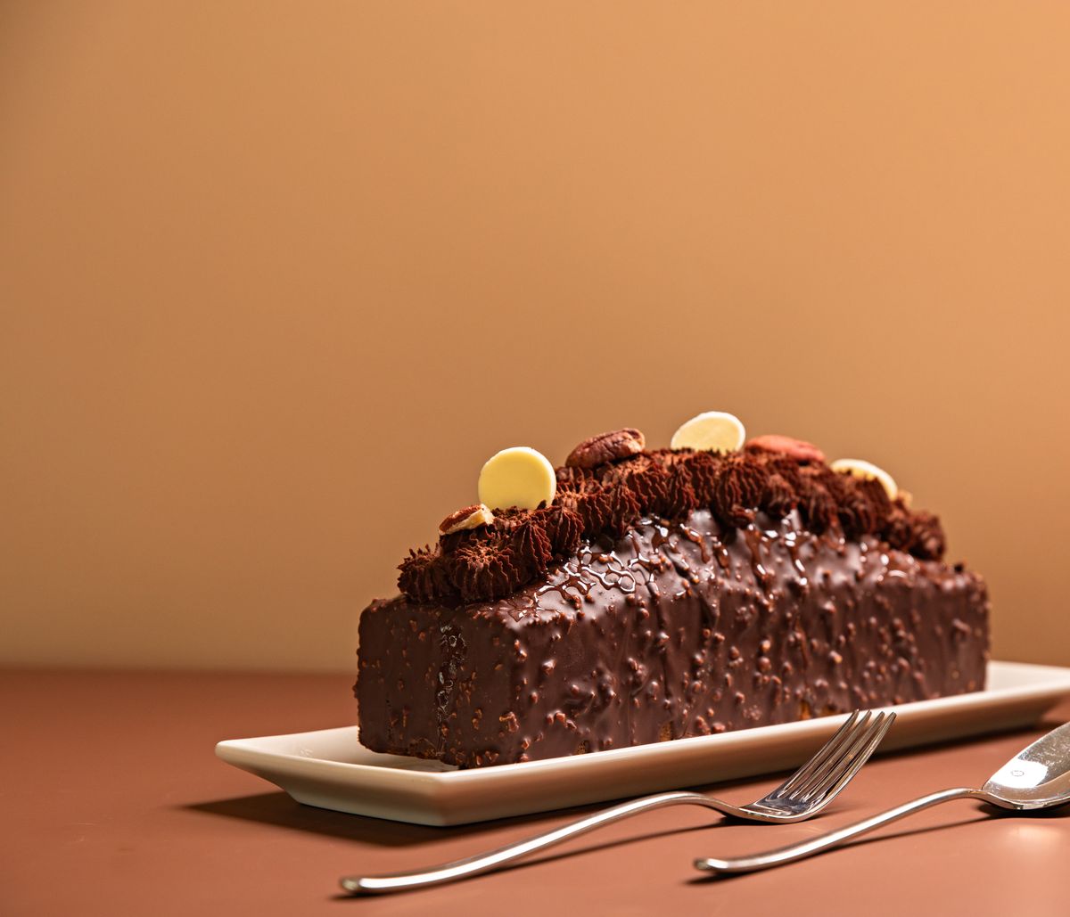 Chocolate Truffle Bento Cake thumbnail 2